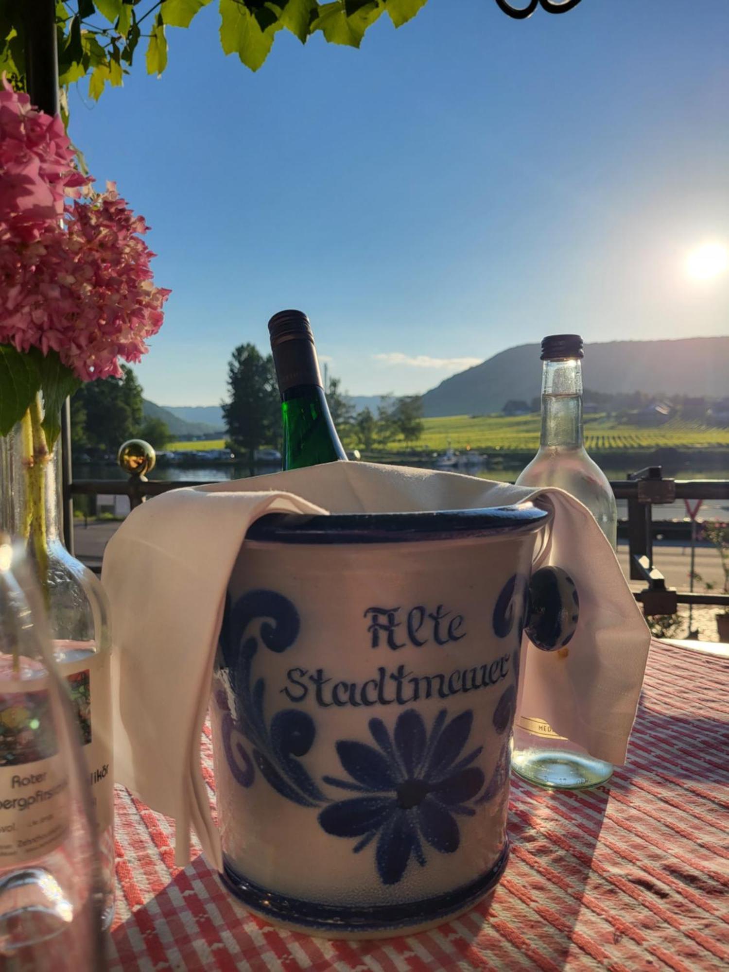 Hotel Restaurant Alte Stadtmauer Beilstein  Exterior foto
